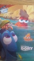 Cuento de película buscando a Dory